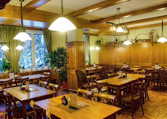 Horsky Konsel 3* Ржички